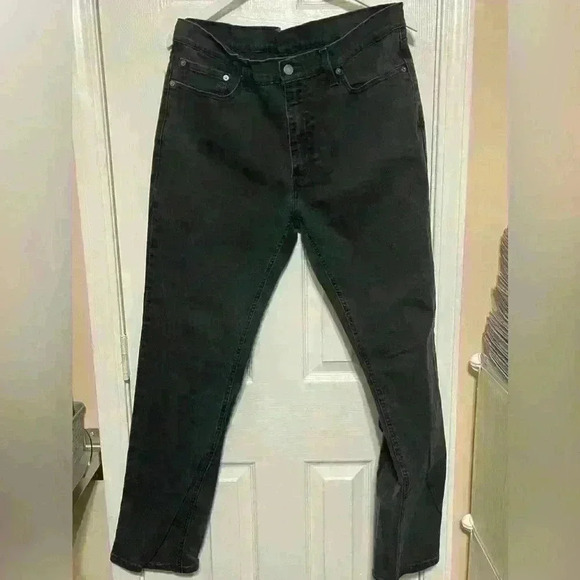 Levi’s Men’s Black Jeans Sz 36X34 - Picture 1 of 3